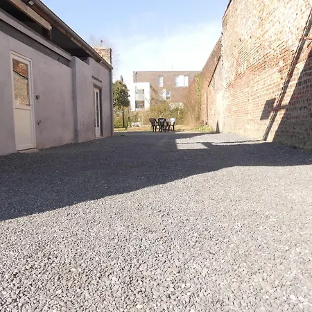 Maisonnette T2 Avec Jardin Et Parking - Proche Gare Et Centre - 15 Min De Lille * Armentières